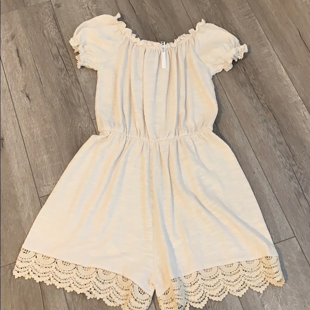 ASOS Women’s Cotton Beige Off The Shoulder Romper Size 6 NWT